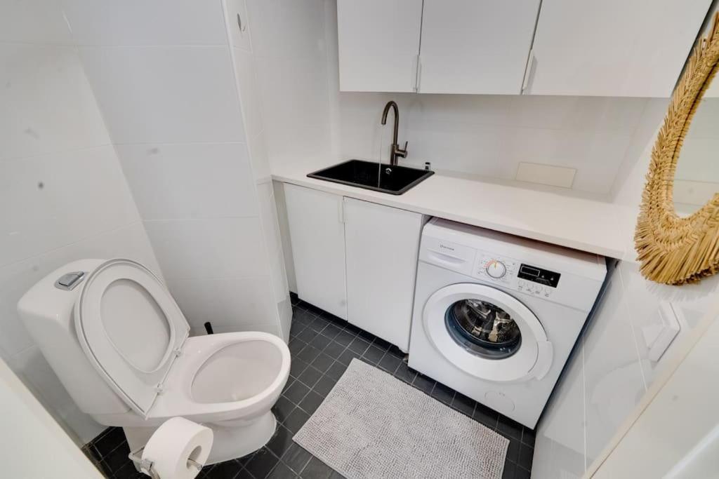 Best Location In Tampere! Modern City Apartment, 2Rooms, Kitchen And Balcony Exterior photo